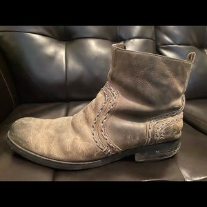 Bed STU Mens Revolution Boots (Size 10)